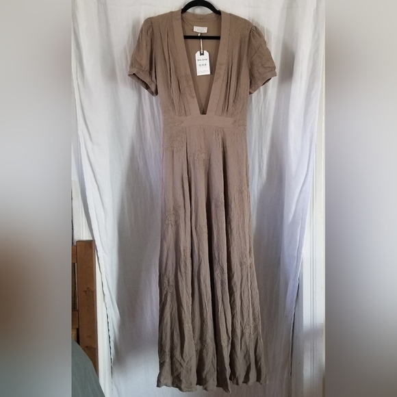 Sage The Label | Plunge Neck Embroidered Maxi Dress - Picture 1 of 11